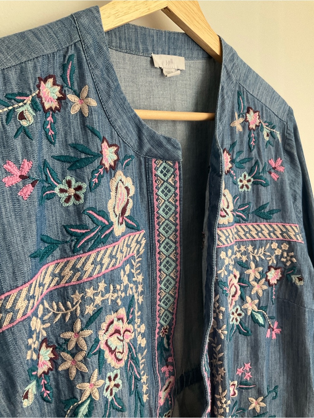 J. Jill Embroidered Open Front Denim Chambray Jacket Blue M - Picture 4 of 9